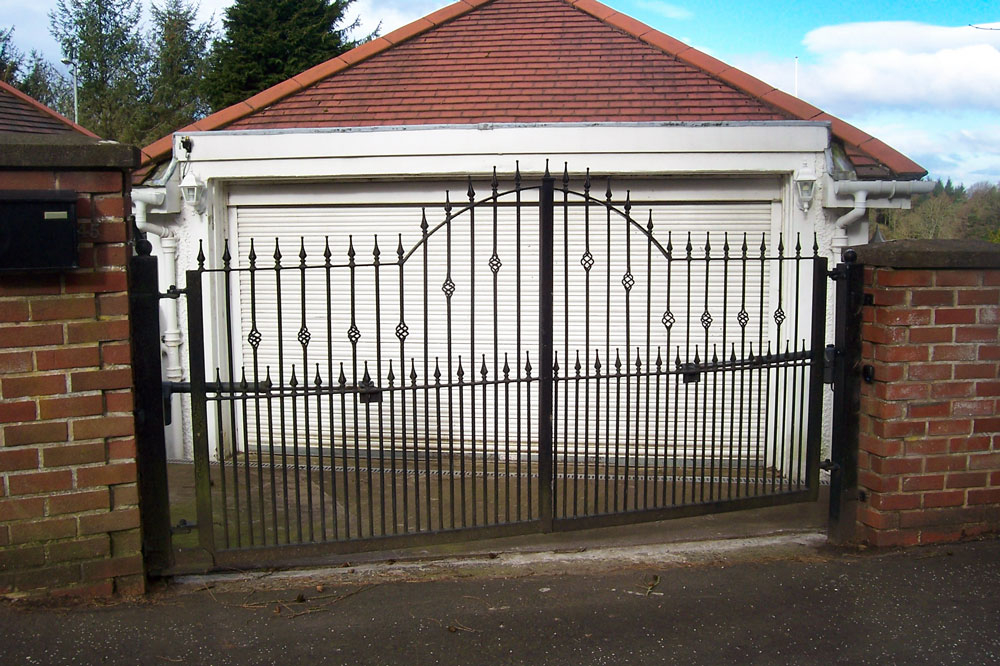 Abbey Gates: Metal Driveway Gates In Glasgow